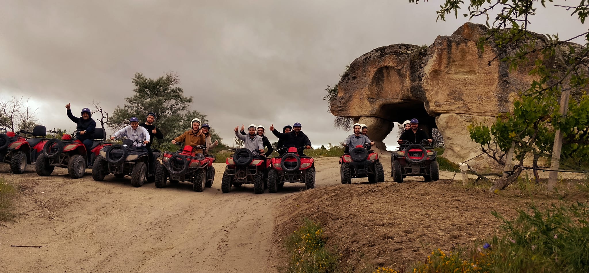 Aktepe ve peri bacalarında ATV safari grubu